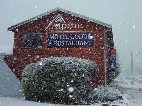 Alpine Motel in winters